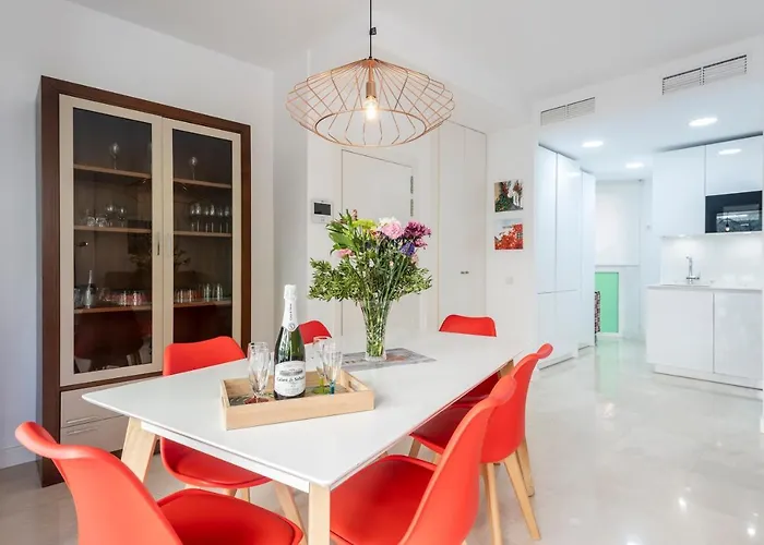 Modern Next The Apartment